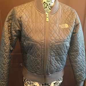 Woman’s North Face cropped jacket